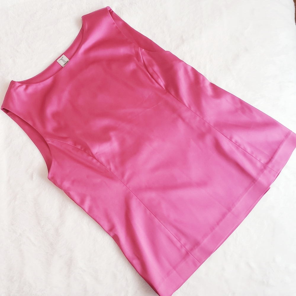 Tristan Fuchsia hot pink satin top. Size M